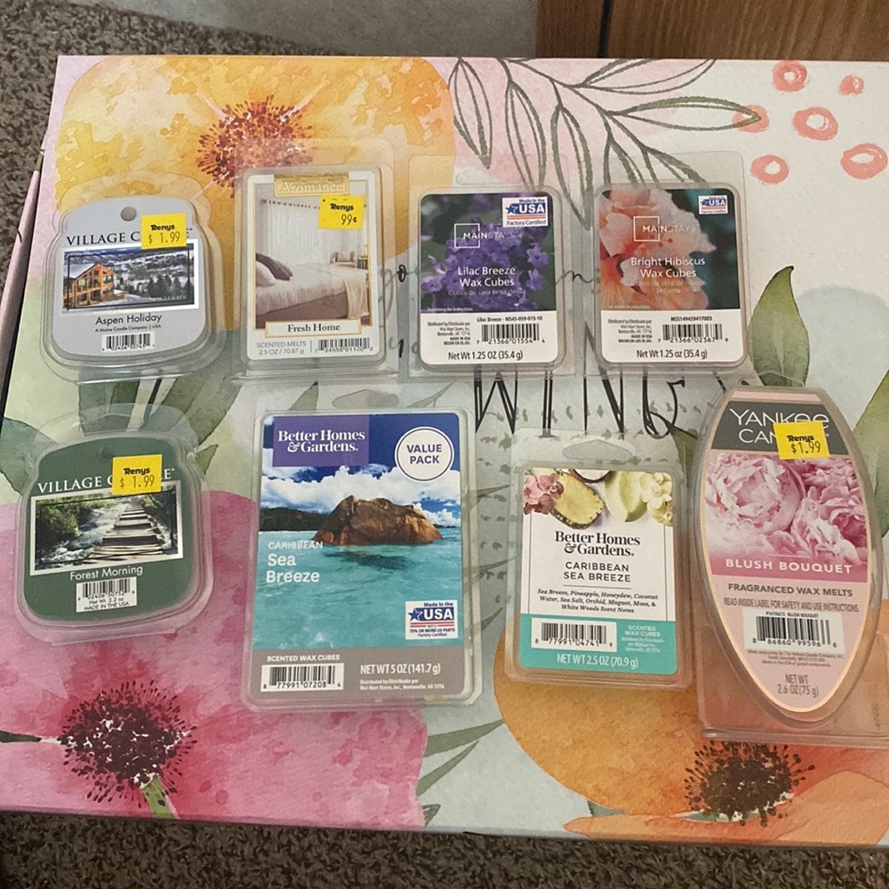 8 Better Homes & Gardens, Yankee Candle, Village Candle, & More Wax Melt Cubes